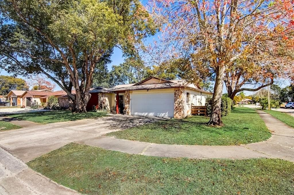 11424 SCALLOP DRIVE PORT RICHEY, FL 34668