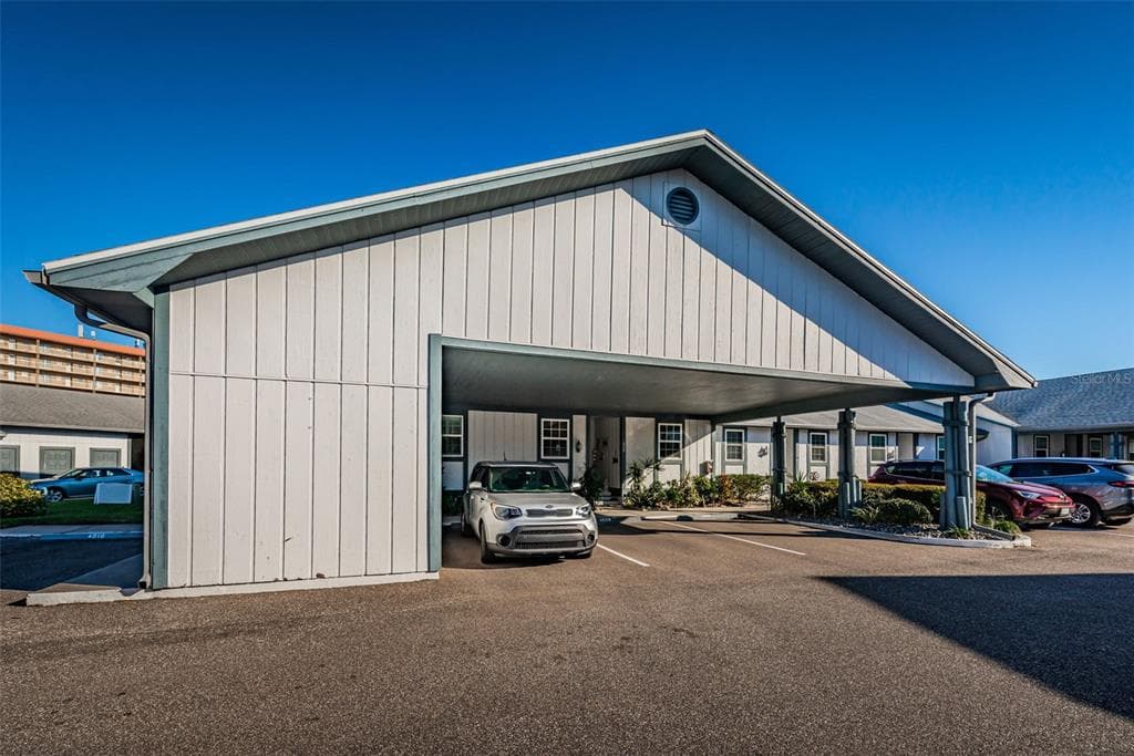 4908 NEW ENGLAND BOULEVARD NEW PORT RICHEY, FL 34652