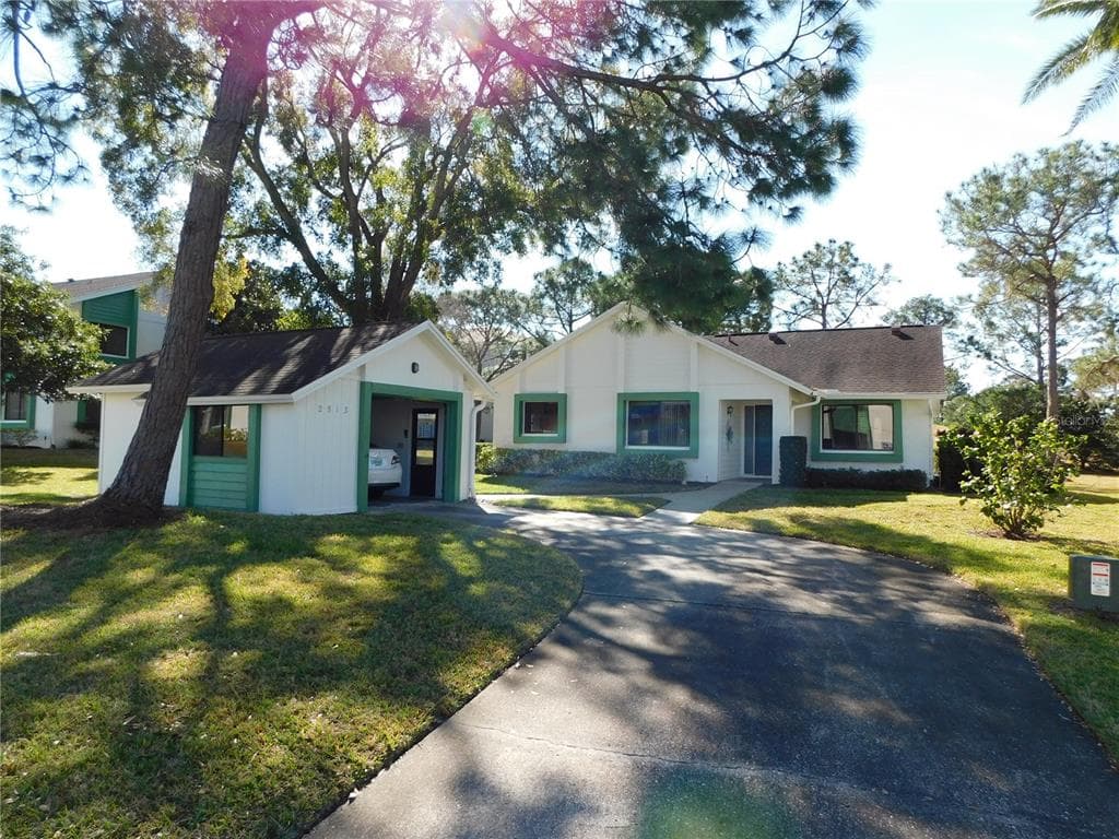 2513 ROYAL PINES CIRCLE UNIT 3-I CLEARWATER, FL 33763
