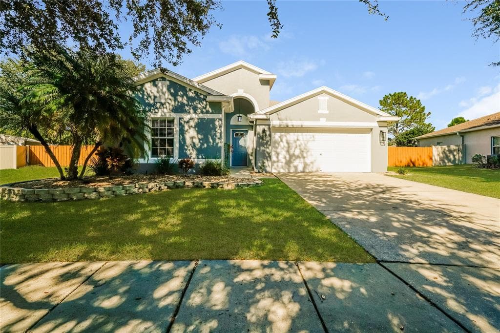 810 COADE STONE DRIVE SEFFNER, FL 33584
