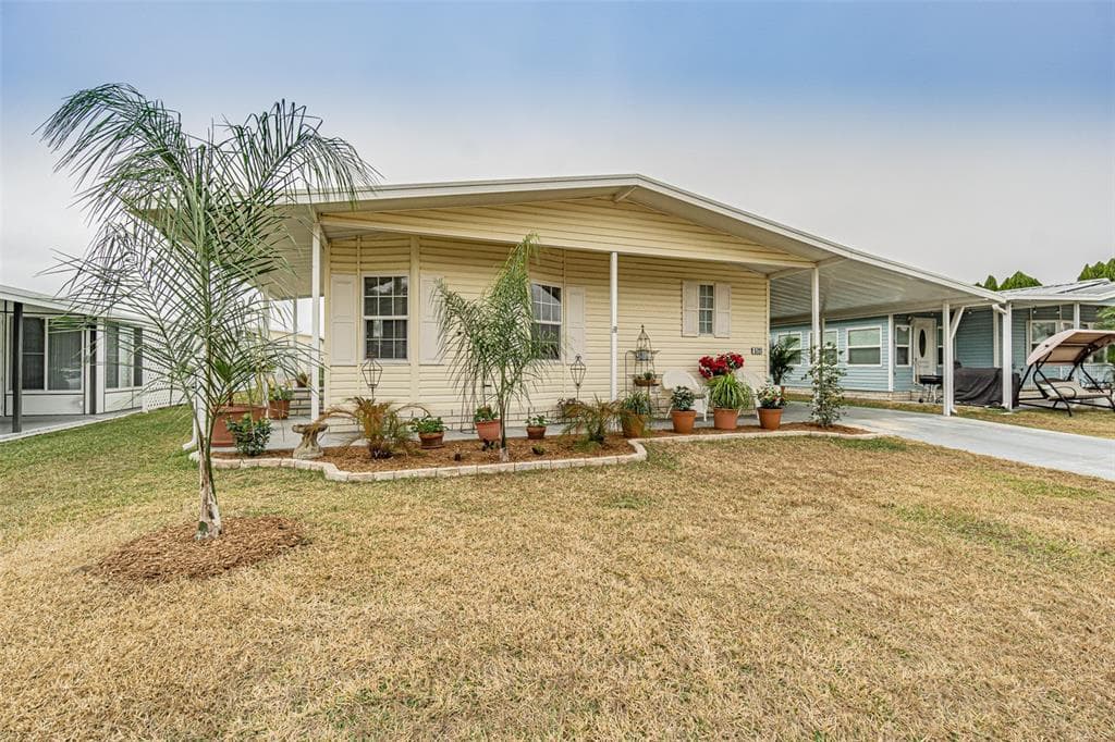 5721 APACHE STREET ZEPHYRHILLS, FL 33542