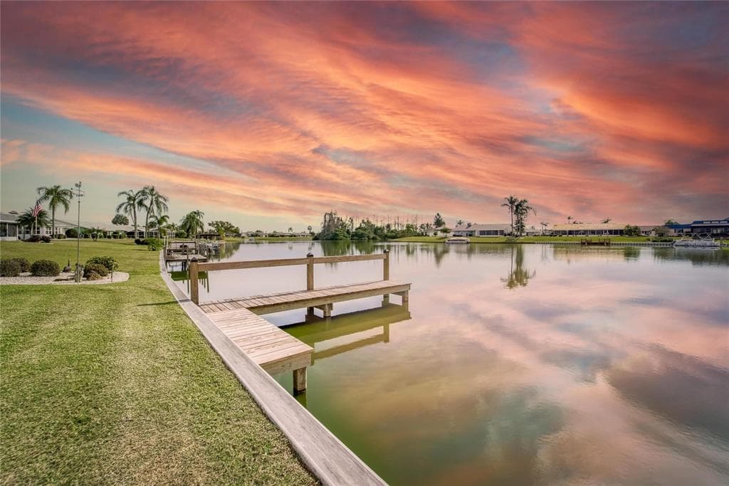 1814 BUNKER HILL DRIVE SUN CITY CENTER, FL 33573