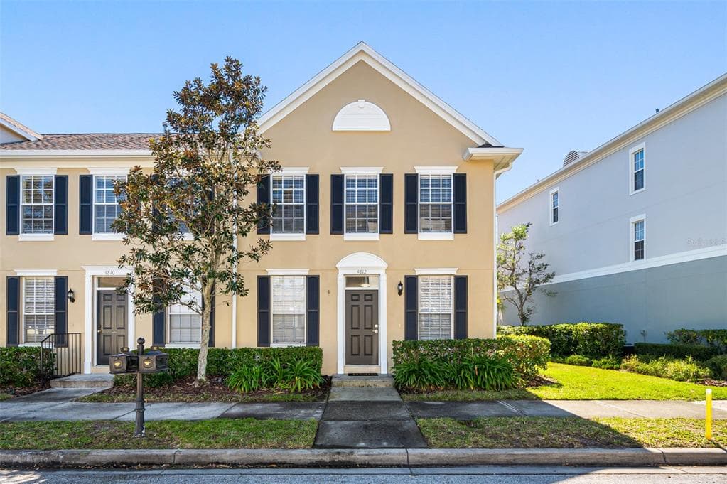 9812 BROMPTON DRIVE TAMPA, FL 33626
