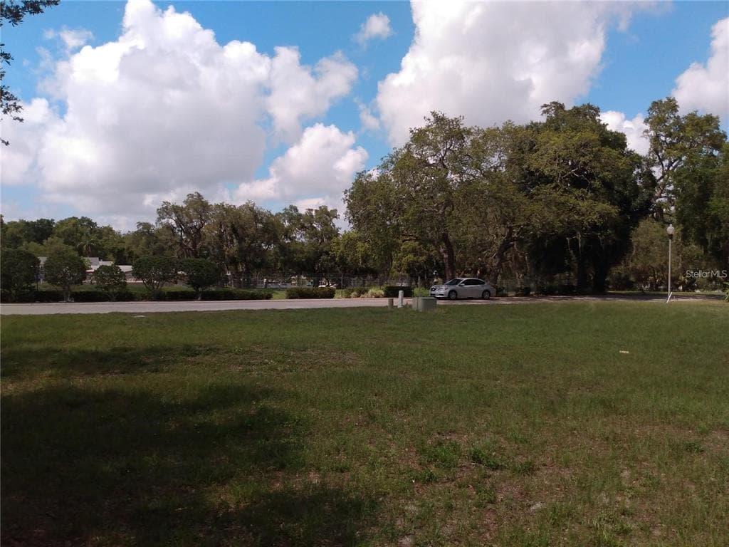 5751 RIVER BLUFF DRIVE NEW PORT RICHEY, FL 34652