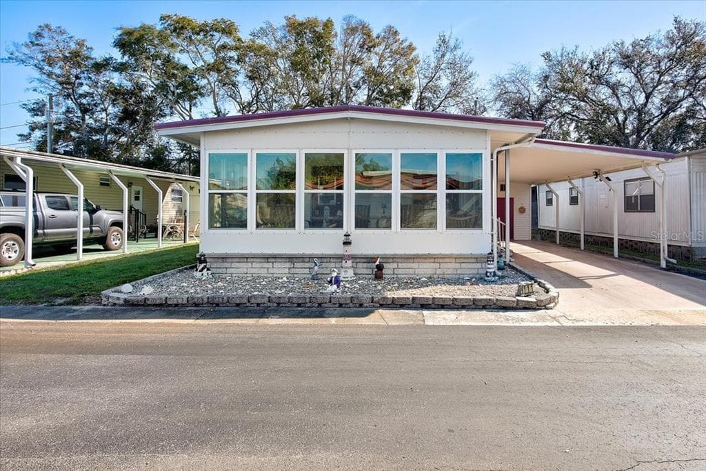 2291 E BAY DRIVE UNIT 111 LARGO, FL 33771