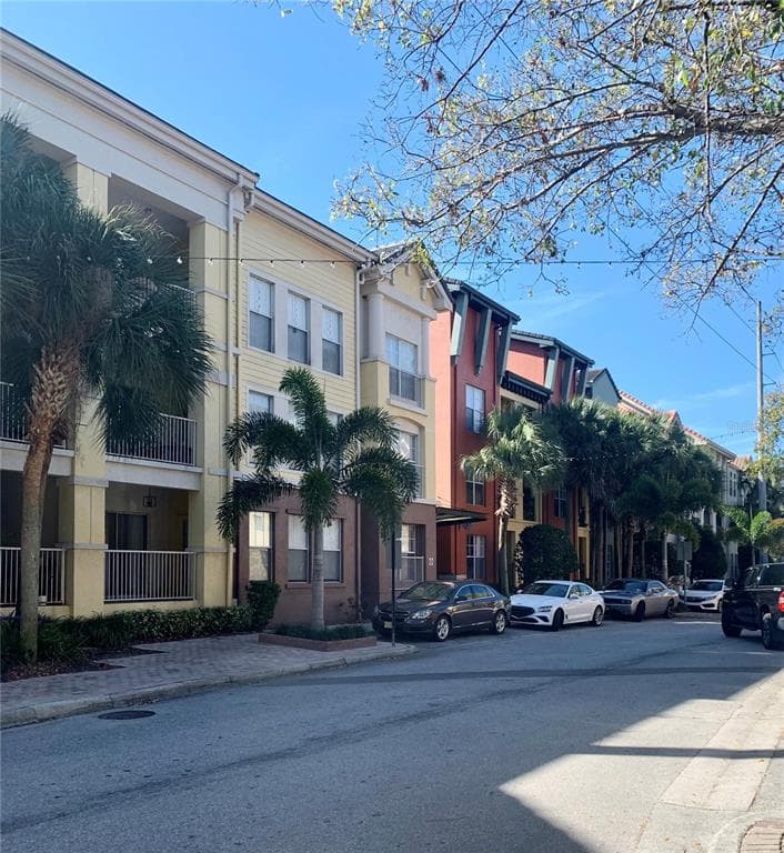 2421 W HORATIO STREET UNIT 830 TAMPA, FL 33609