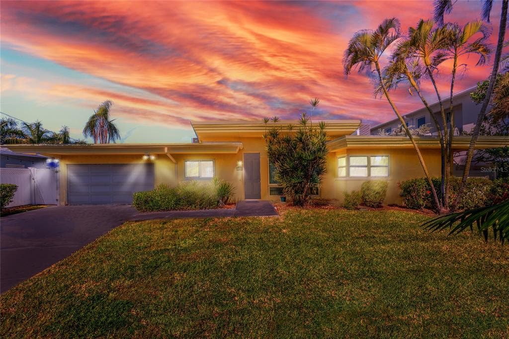 1300 BOCA CIEGA ISLE DRIVE ST PETE BEACH, FL 33706