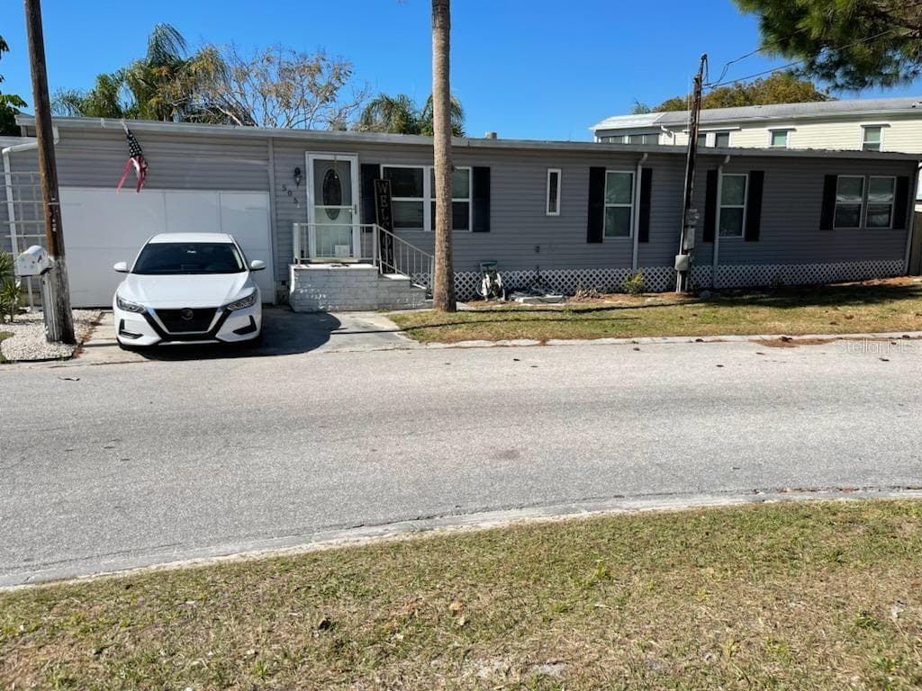 505 RIVERVIEW LANE TARPON SPRINGS, FL 34689