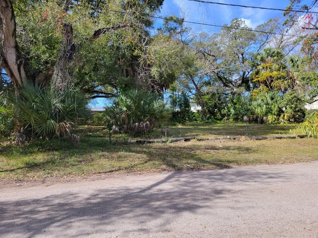 2306 N 43RD STREET TAMPA, FL 33605