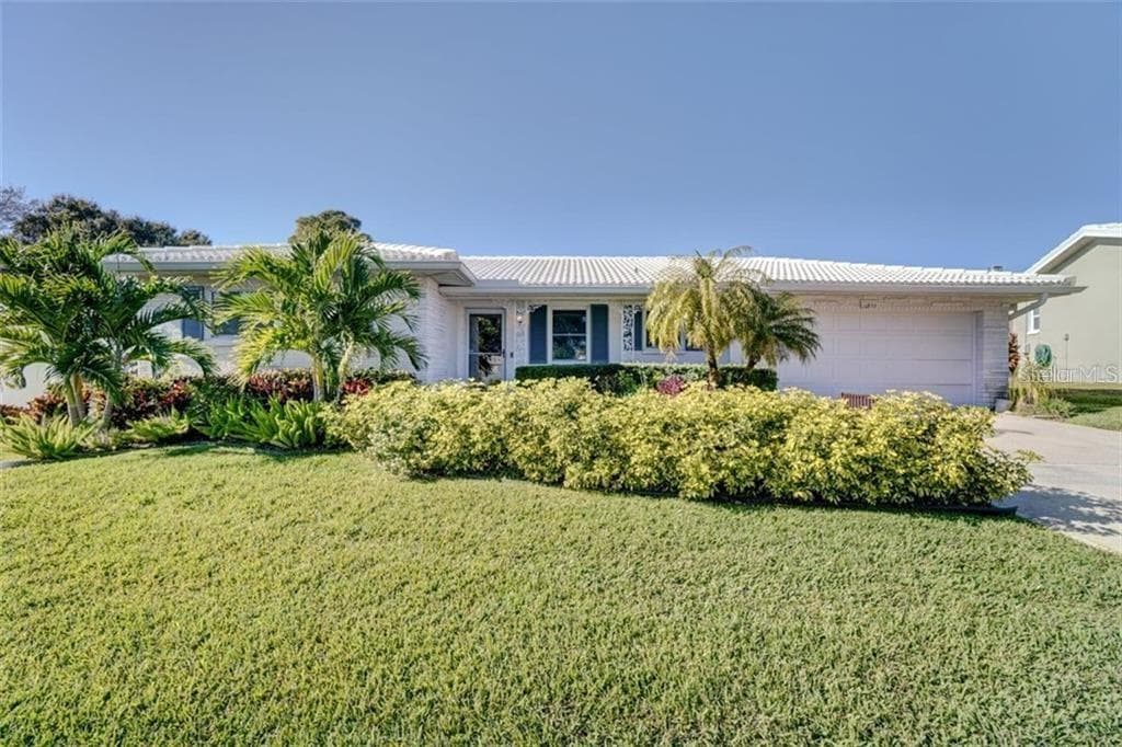 11893 67TH AVENUE SEMINOLE, FL 33772
