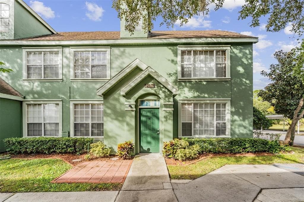9156 LAKE CHASE ISLAND WAY TAMPA, FL 33626