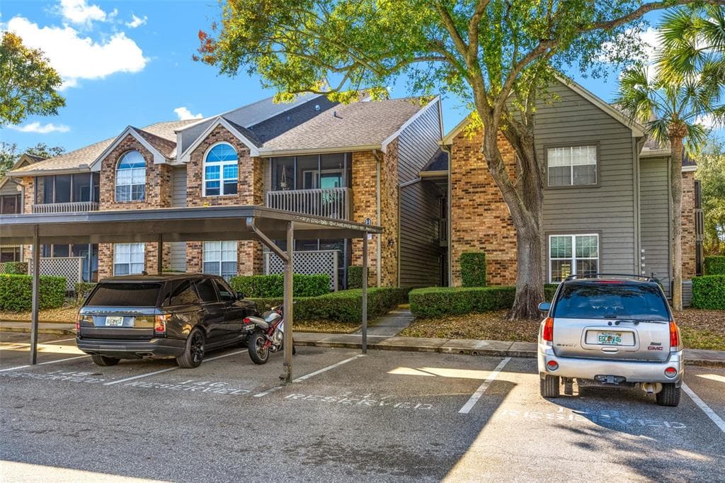 2500 WINDING CREEK BOULEVARD UNIT H208 CLEARWATER, FL 33761