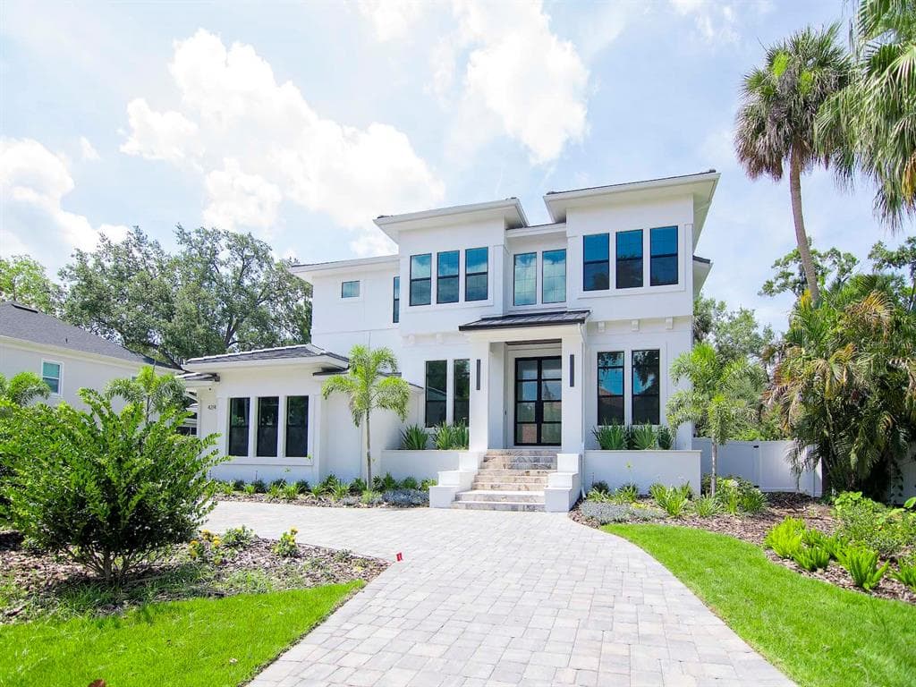 4214 W AZEELE STREET TAMPA, FL 33609