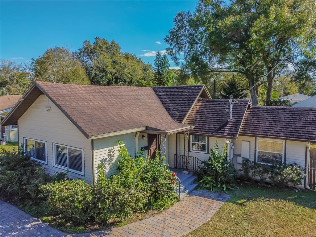 208 W BROAD STREET TAMPA, FL 33604