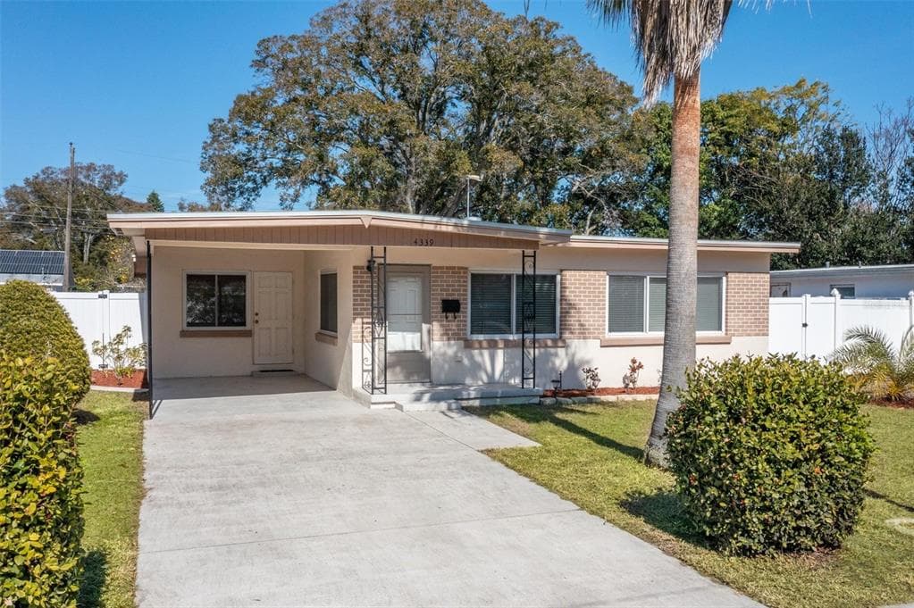 4339 11TH AVENUE N ST PETERSBURG, FL 33713