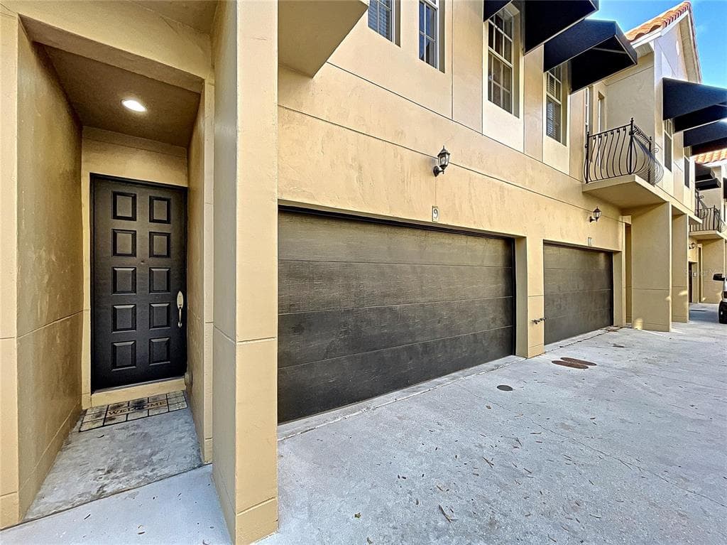 3210 W HORATIO STREET UNIT 9
