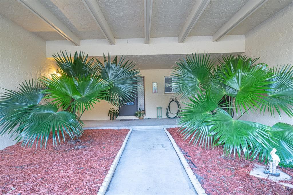 1219 10TH CIRCLE SE UNIT 1219 LARGO, FL 33771