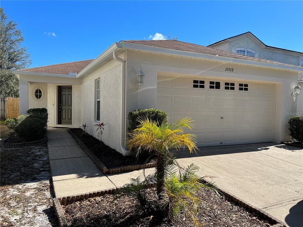 10519 BLACKMORE DRIVE TAMPA, FL 33647