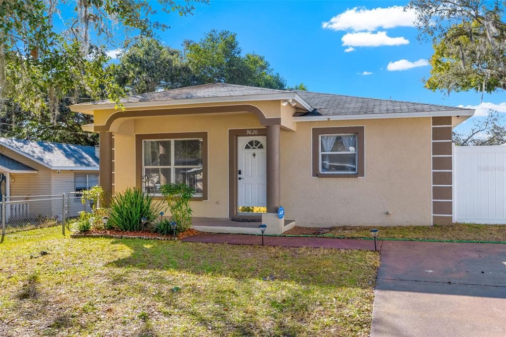 9620 N CONNECHUSETT ROAD TAMPA, FL 33617