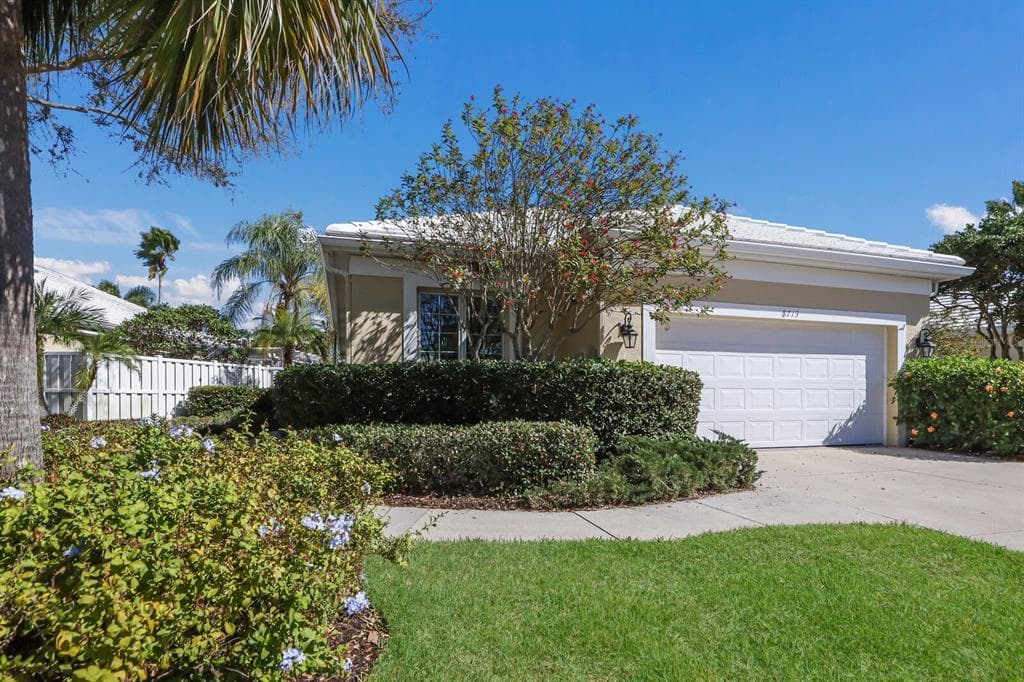8713 52ND DRIVE E BRADENTON, FL 34211