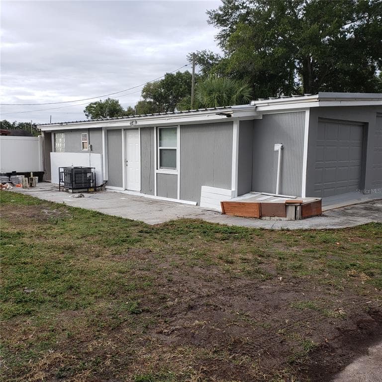 911 E 121ST UNIT B AVENUE TAMPA, FL 33612