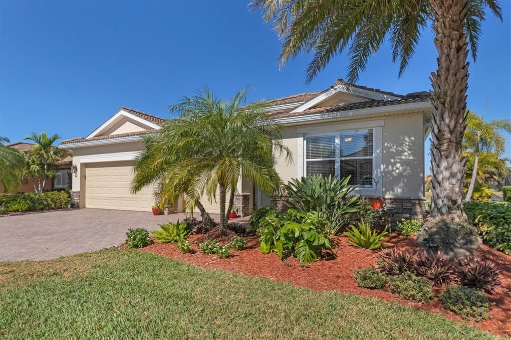8207 RIVER PRESERVE DRIVE