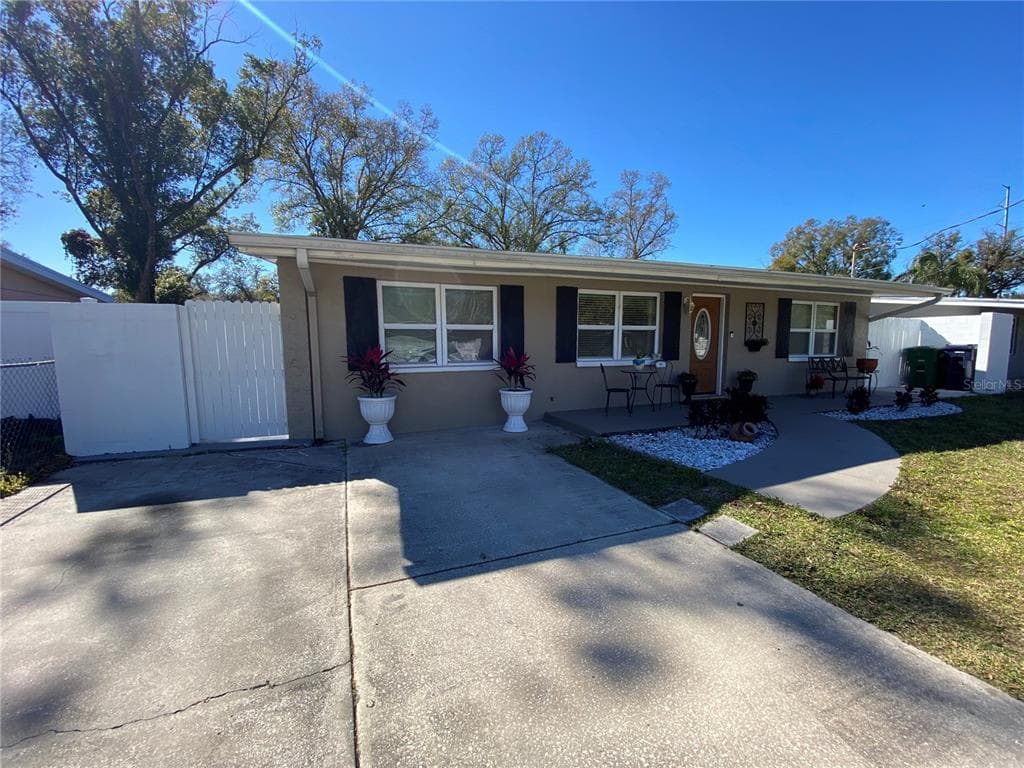 1712 W ATKINSON STREET TAMPA, FL 33604