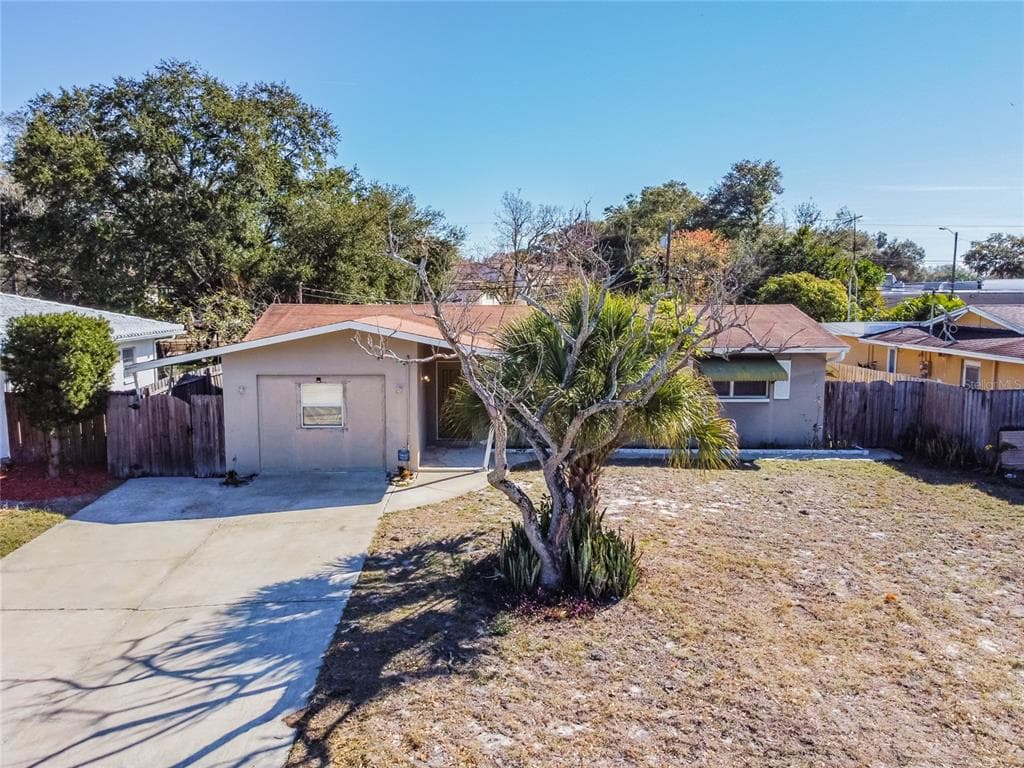 2167 POINCIANA TERRACE CLEARWATER, FL 33760