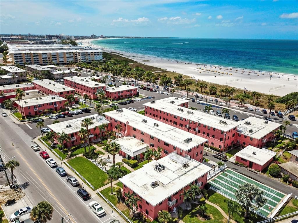 6800 SUNSET WAY UNIT 204 ST PETE BEACH, FL 33706