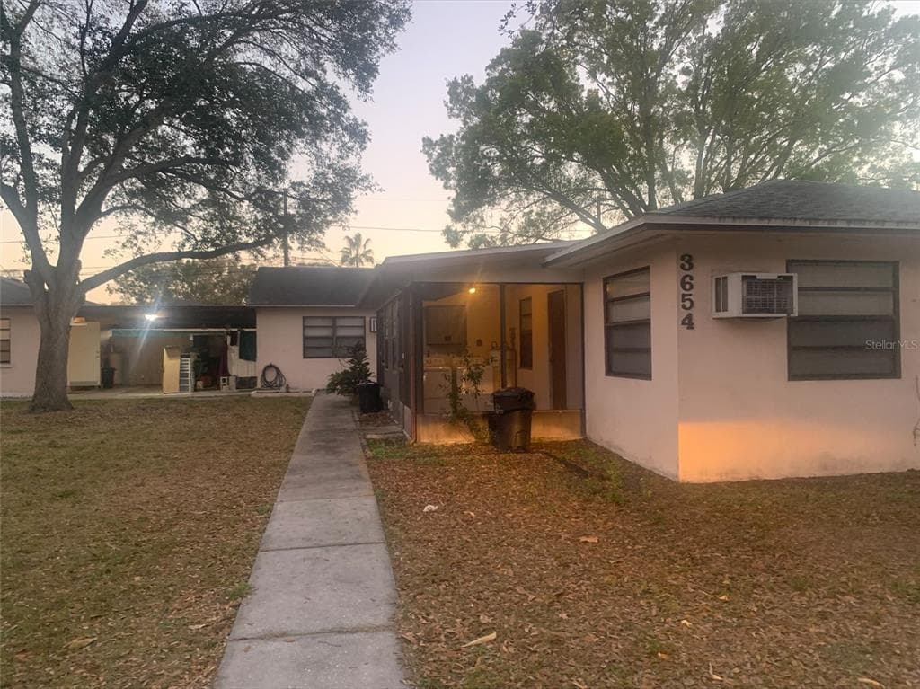 3654 138TH AVENUE UNIT 4 LARGO, FL 33771