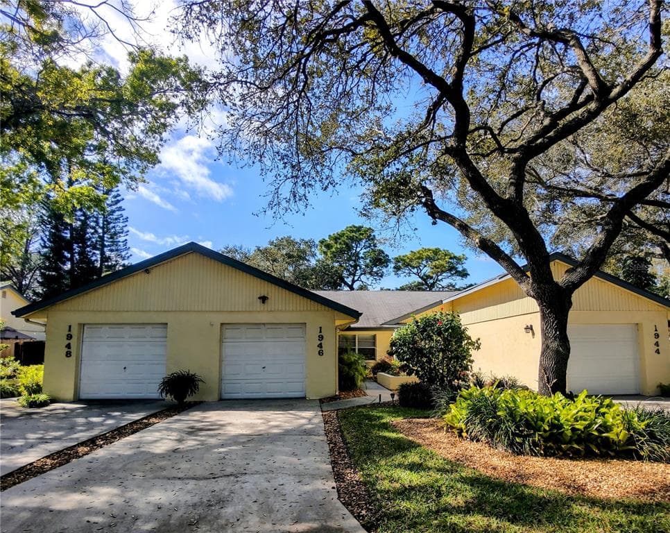 1946 ELAINE DRIVE CLEARWATER, FL 33760
