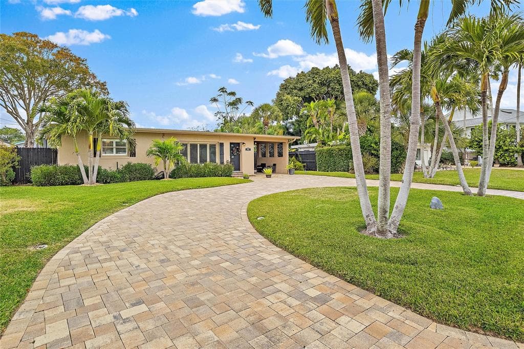 3837 BELLE VISTA DRIVE E ST PETE BEACH, FL 33706