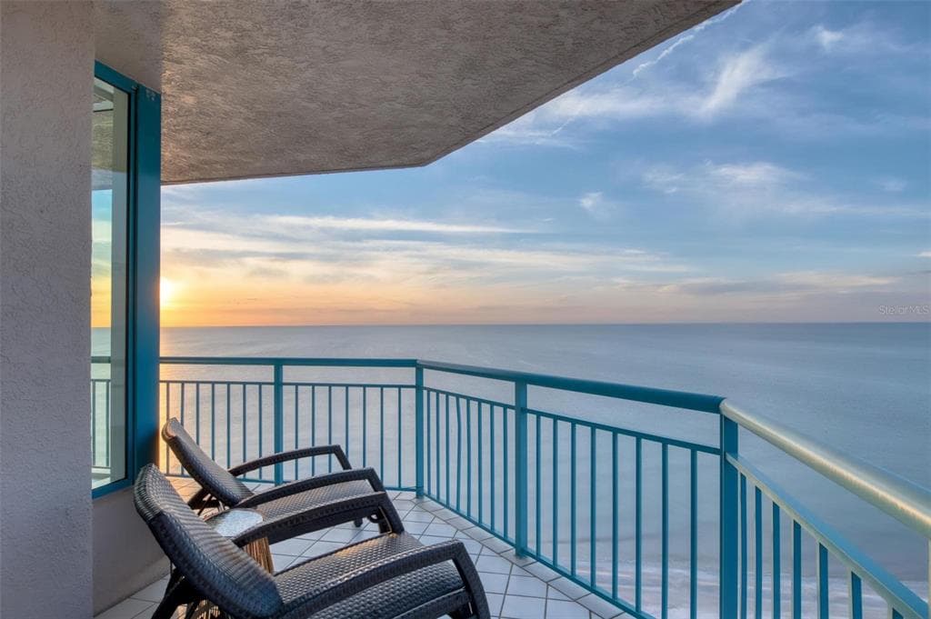 1520 GULF BOULEVARD UNIT 1502 CLEARWATER, FL 33767