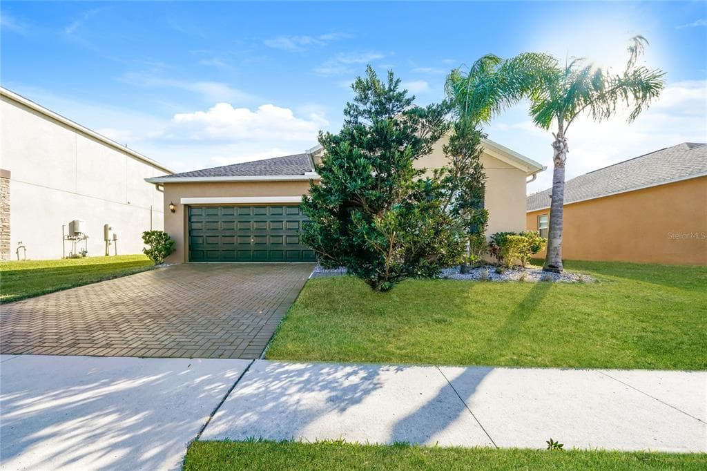 3211 CALVANO DRIVE LAND O LAKES, FL 34639