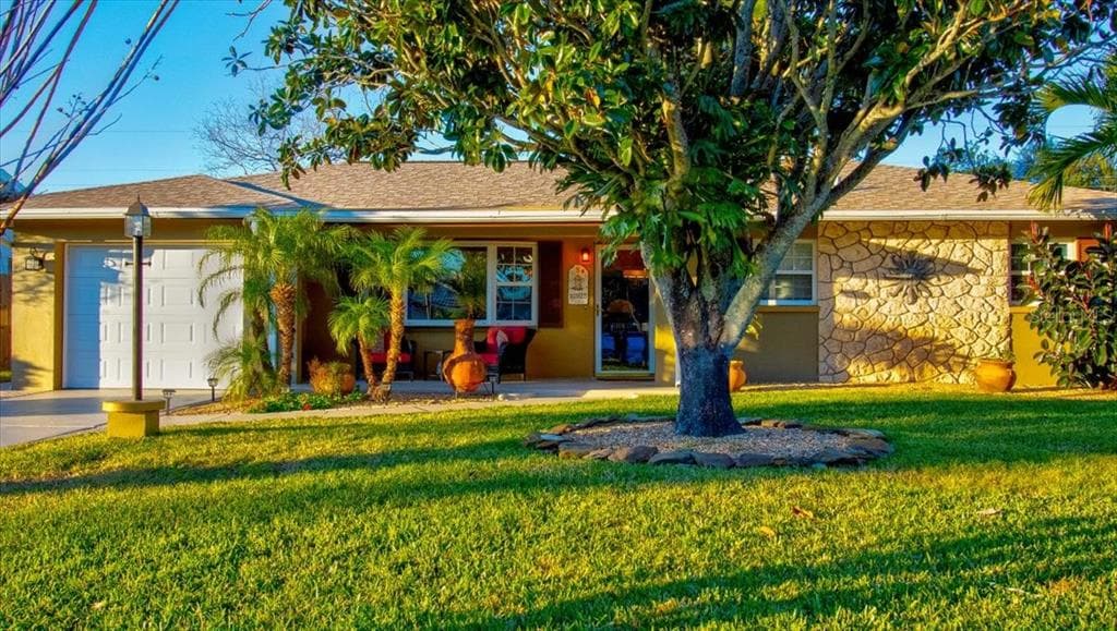 10925 91ST TERRACE SEMINOLE, FL 33772