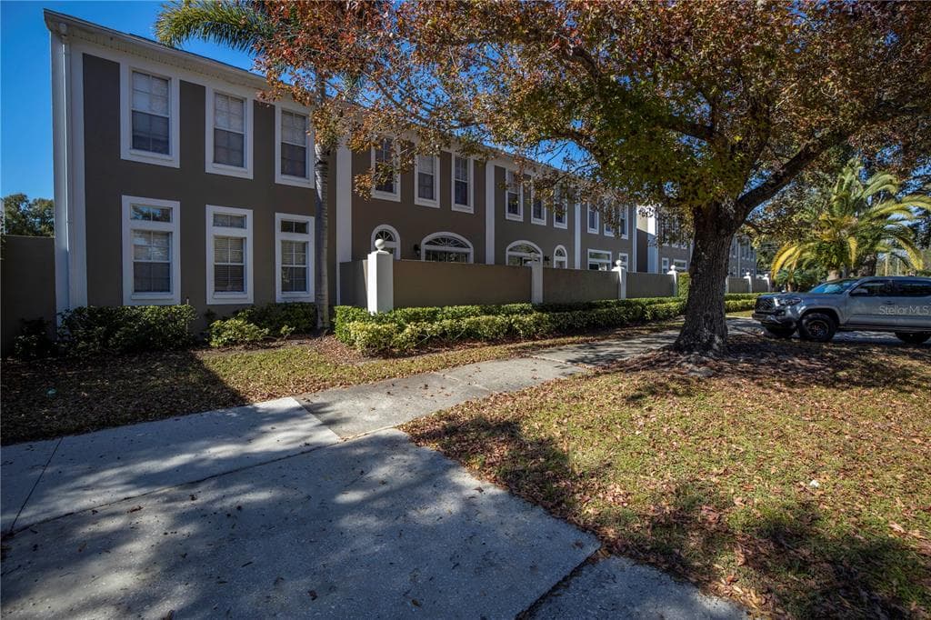 2802 W CLEVELAND STREET UNIT E