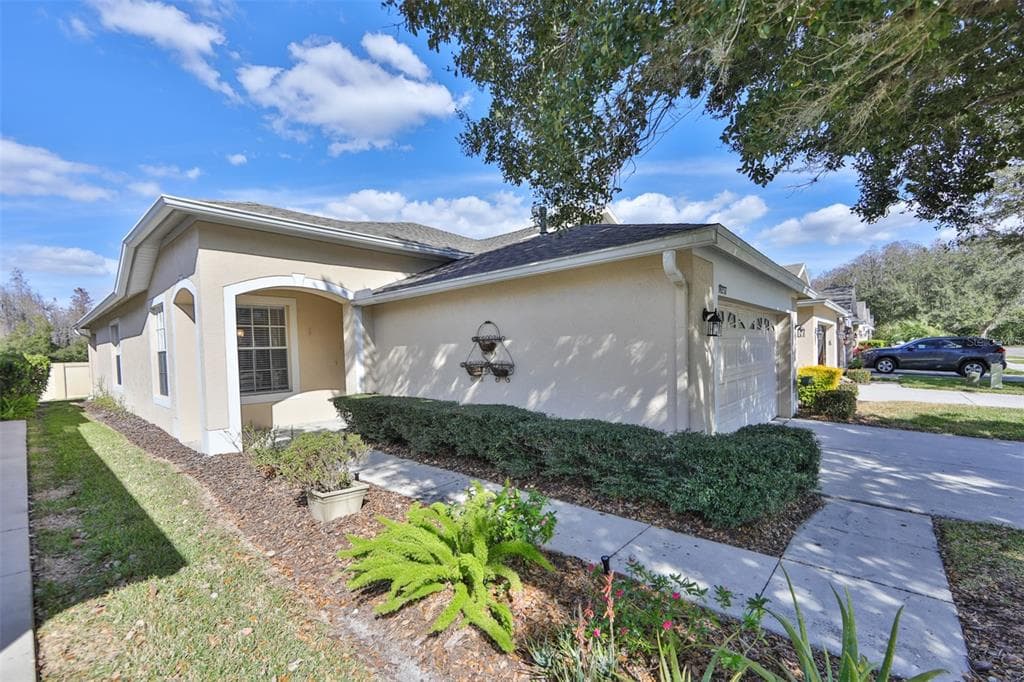 19237 BARRED OWL COURT LAND O LAKES, FL 34638