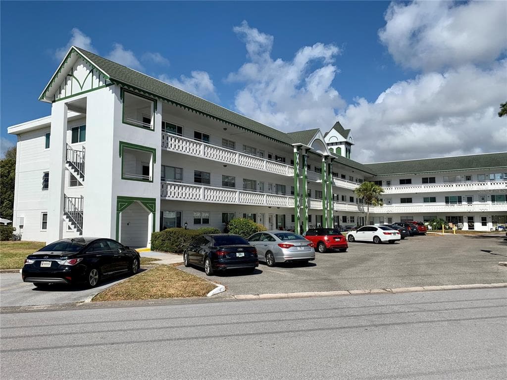 2468 FLORENTINE WAY UNIT 60 CLEARWATER, FL 33763