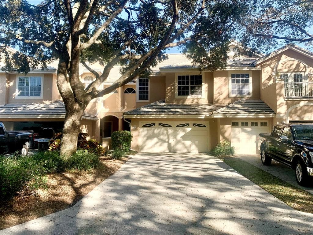 345 RED CEDAR COURT NE ST PETERSBURG, FL 33703