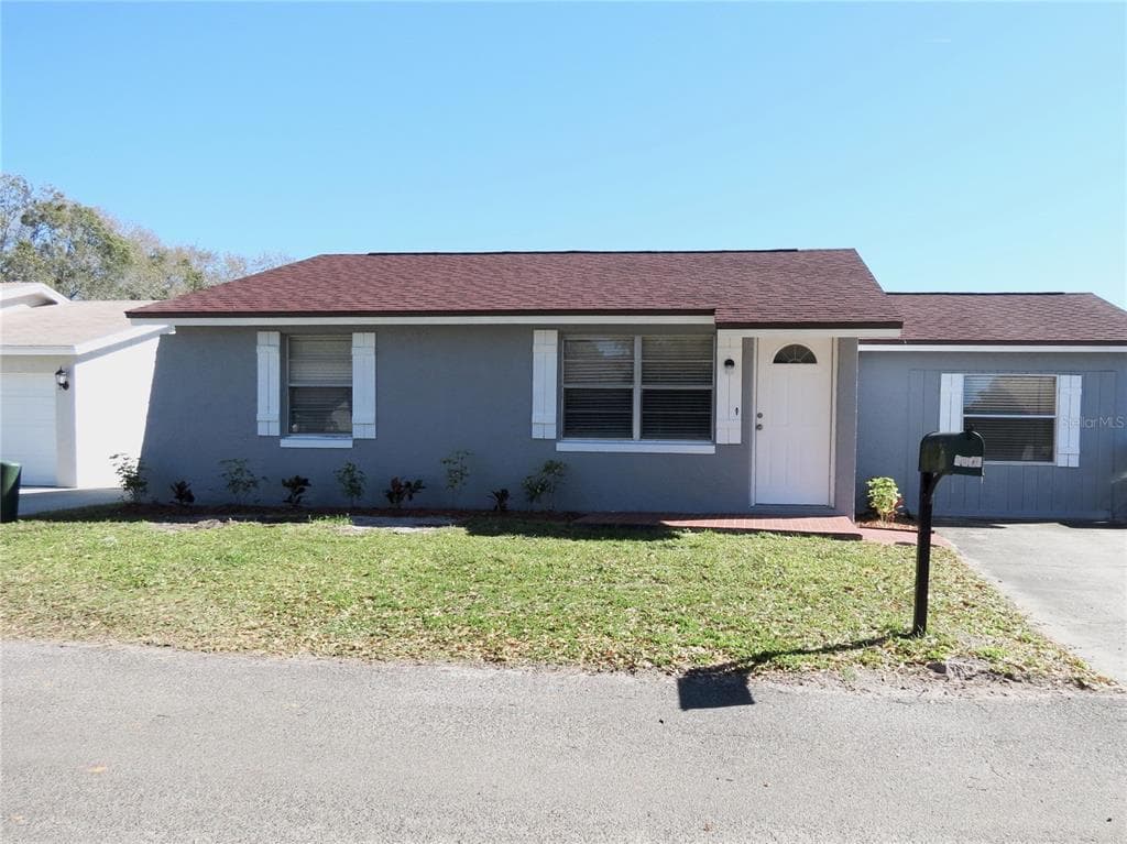 8905 HIGH RIDGE COURT TAMPA, FL 33634