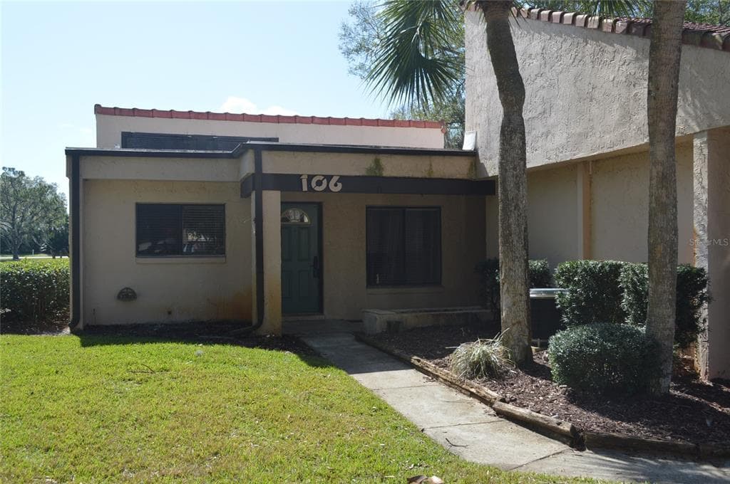 106 SEVILLE COURT S PLANT CITY, FL 33566