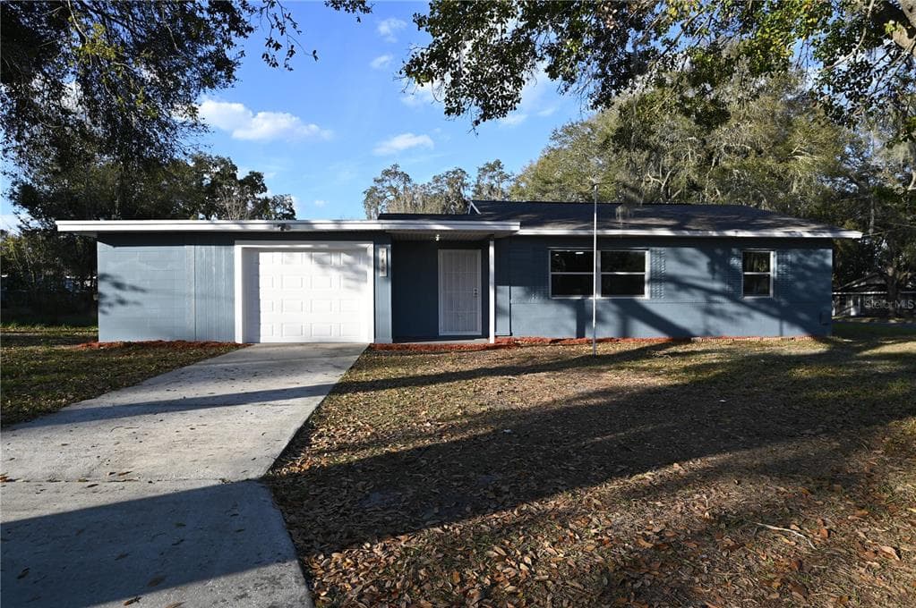 742 E CRAWFORD STREET LAKELAND, FL 33805