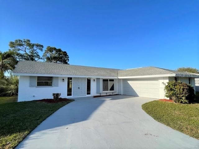 76 OAKLAND HILLS COURT ROTONDA WEST, FL 33947