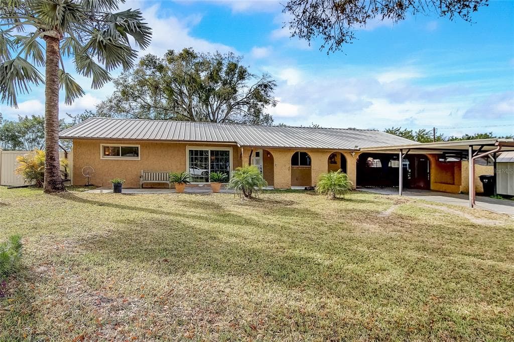 6117 ADAMSVILLE ROAD GIBSONTON, FL 33534