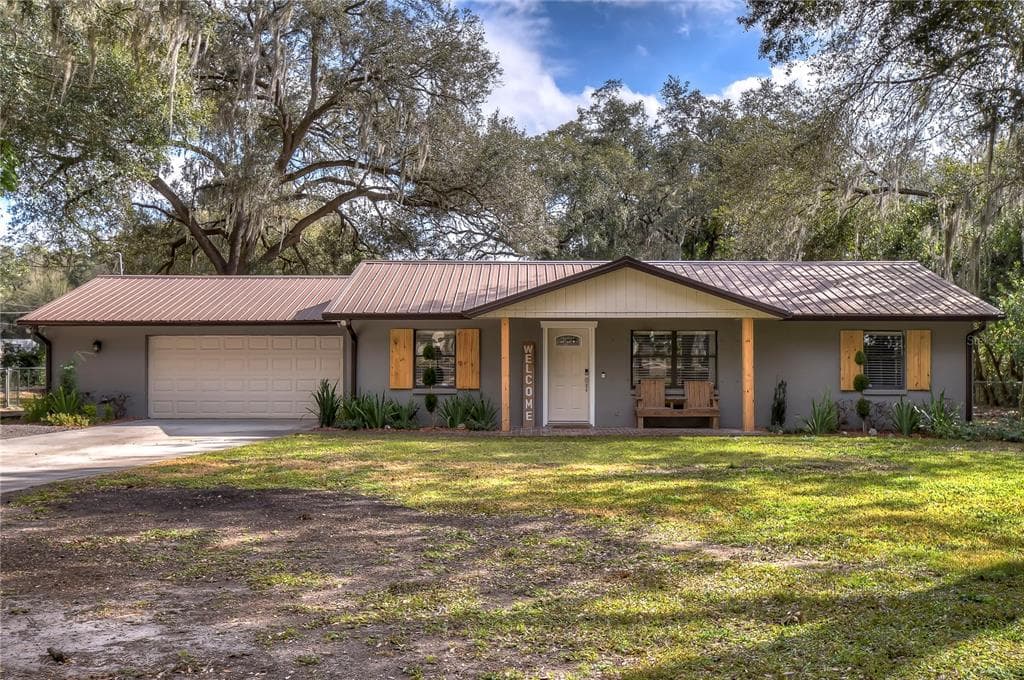 303 N SAINT CLOUD AVENUE VALRICO, FL 33594