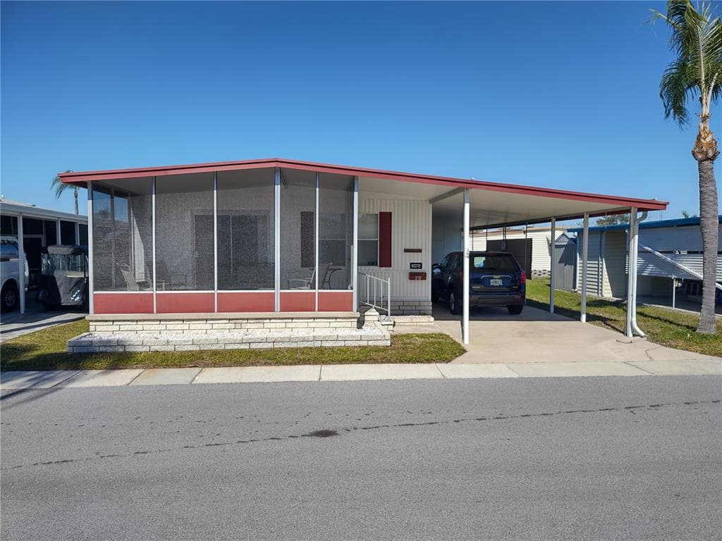 82272 2ND AVENUE N UNIT 272 PINELLAS PARK, FL 33781