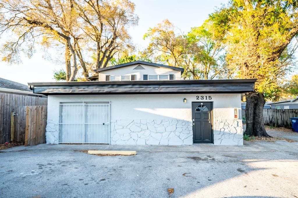 2315 W RIO VISTA AVENUE UNIT B2 TAMPA, FL 33603