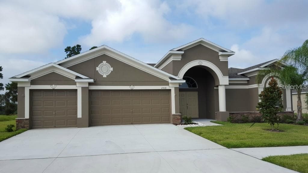 2510 CUMBERLAND CLIFF DRIVE RUSKIN, FL 33570