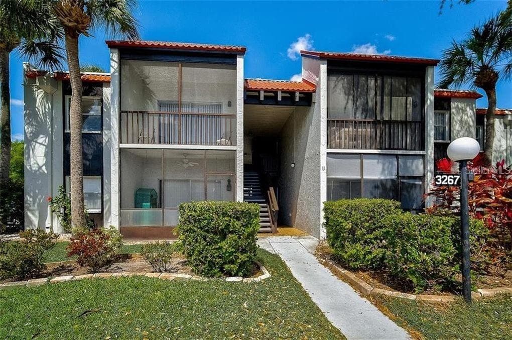 3267 BENEVA ROAD UNIT 204
