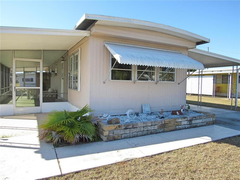5233 FLINT STREET ZEPHYRHILLS, FL 33542